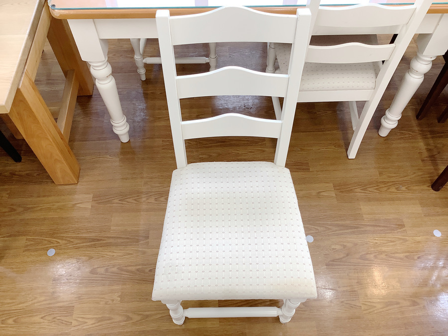 家具買取り強化中です！！LAURA ASHLEY(ローラ アシュレイ) ダイニング