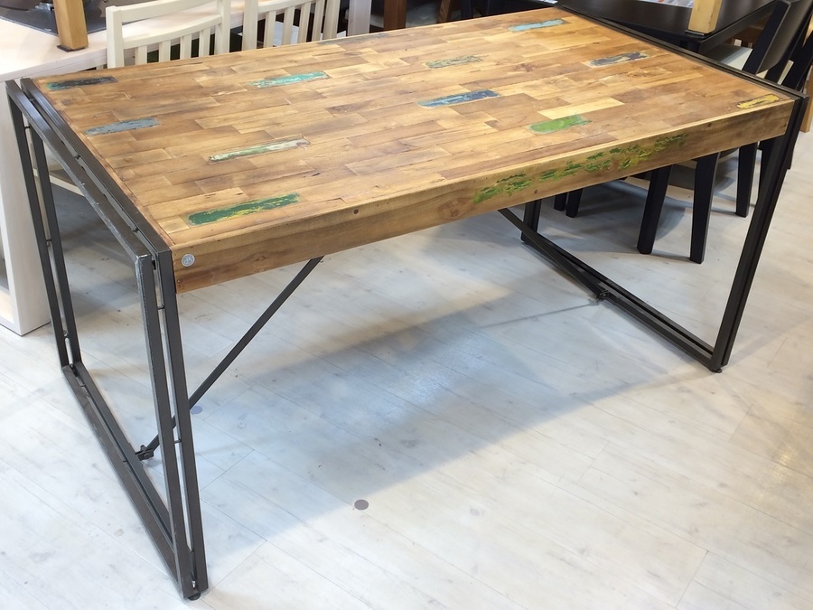 d-bodhi(ディーボディー)のダイニングテーブルのご紹介です｜2019年05