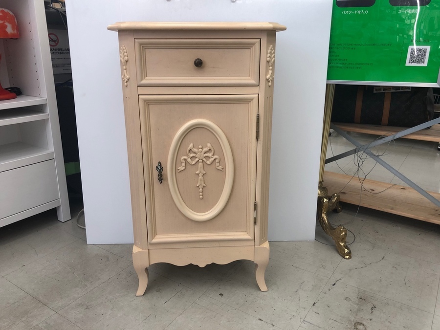 LYNN・HOLLYN/リンホーリン』のエレガントな電話台！！買取入荷