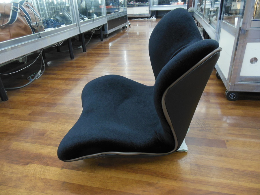 Style PREMIUM （株）MTGチェアサポートクッション黒 中古美品 MTG