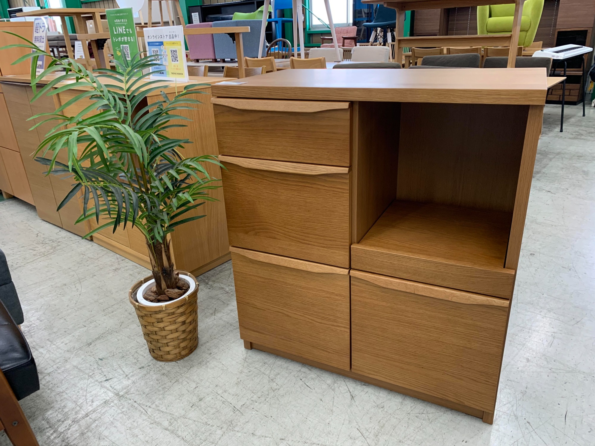 UNICO/ウニコ】KIRP(キルプ) キッチンカウンター W800のご紹介です