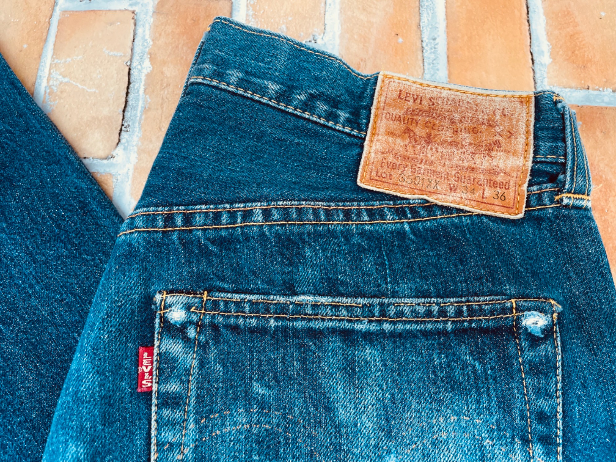 LEVI'S買取強化中】90s 大戦モデル復刻デニムパンツ S501XX バレンシア