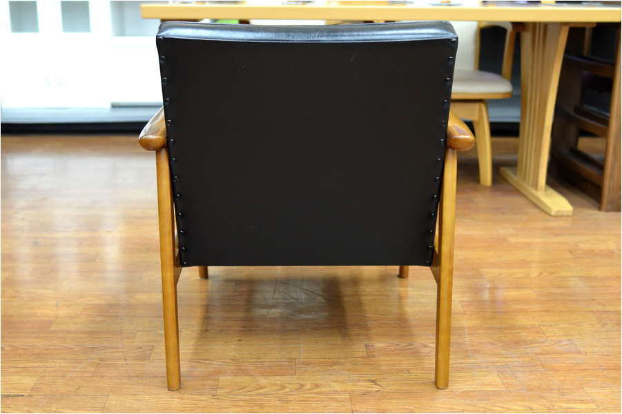 カリモク60の一人掛けソファー(Kチェア1シーター)が買取入荷しました