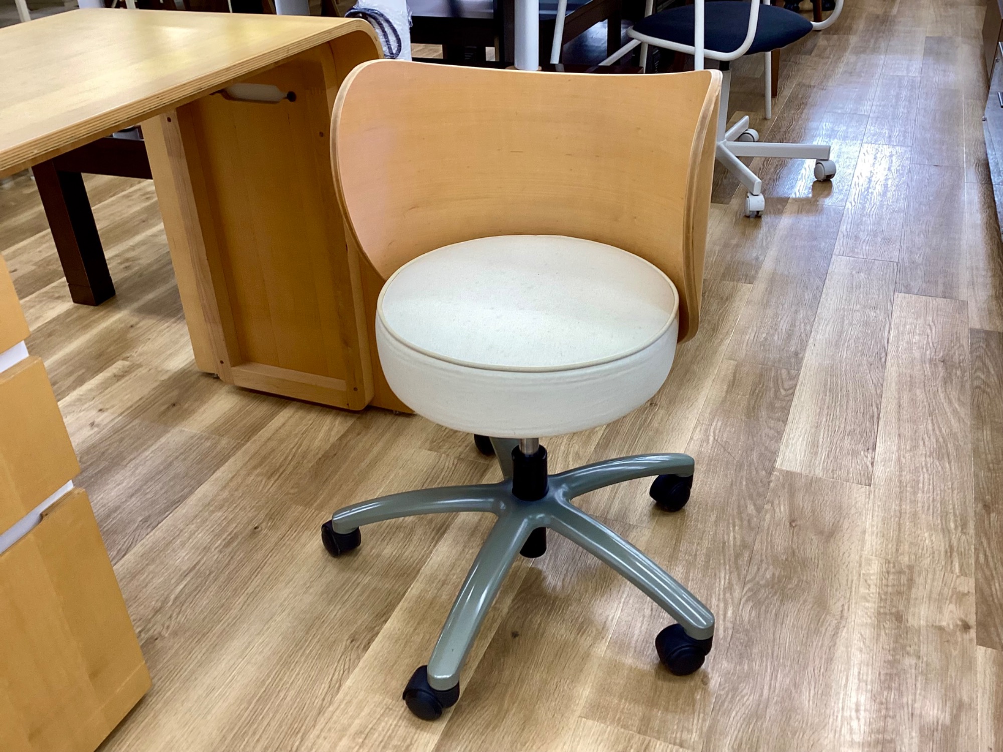 ACTUS（アクタス）の学習机・椅子セット【VARIO ヴァリオ】が入荷