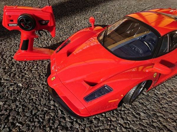 ディアゴスティィーニ フェラーリ7/1 スケール エンジンラジコンカー