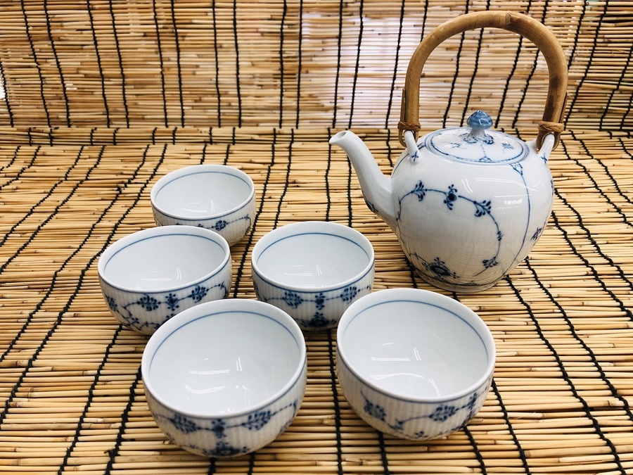 珍しいお宝。。ロイヤルコペンハーゲン湯呑セットのご紹介入荷