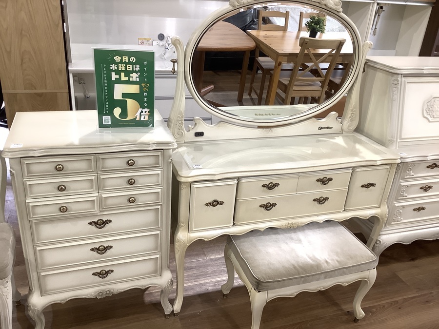 フランスアンティーク！！France Mirror（フランスミラー）の家具が
