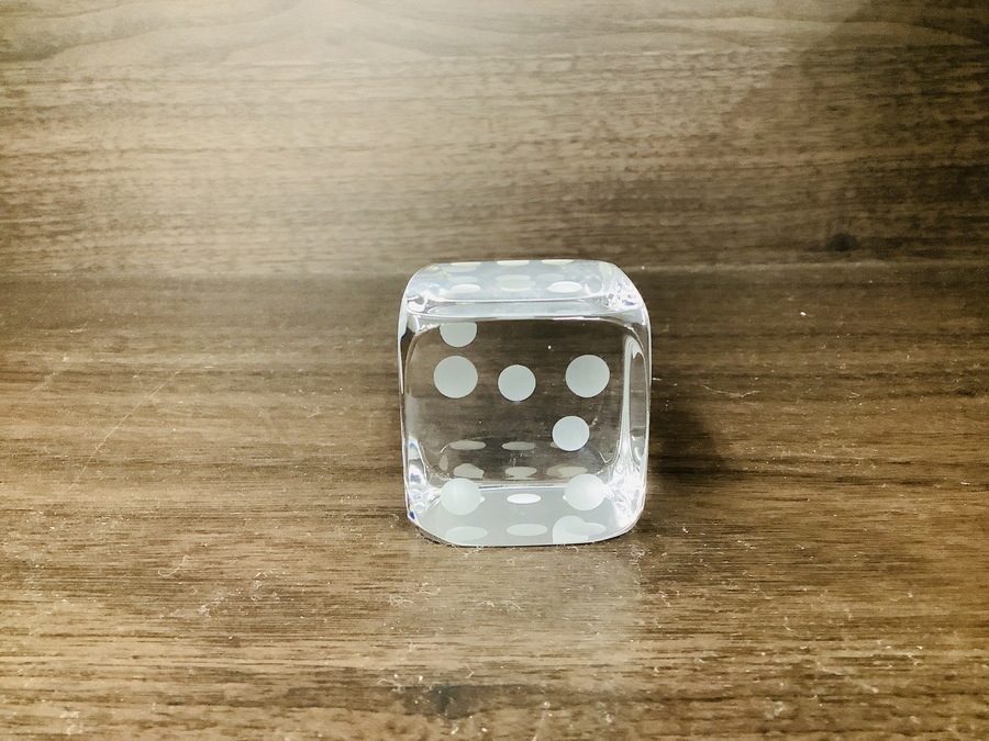 Baccarat/バカラ】ダイス型のペーパーウェイト入荷しました!!【東