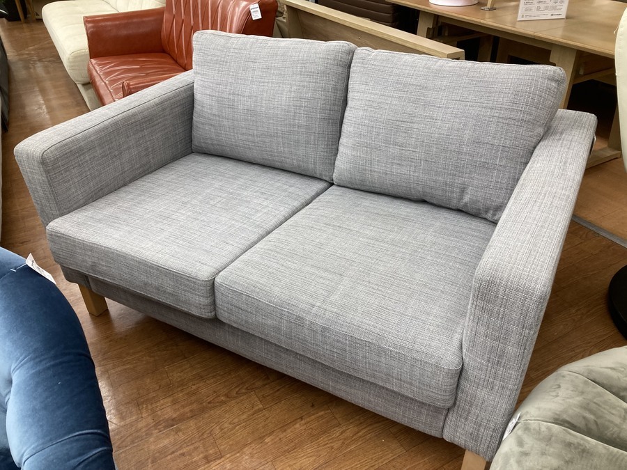 IKEA（イケア）の2人掛けソファー【KARLSTAD カルルスタード】を入荷