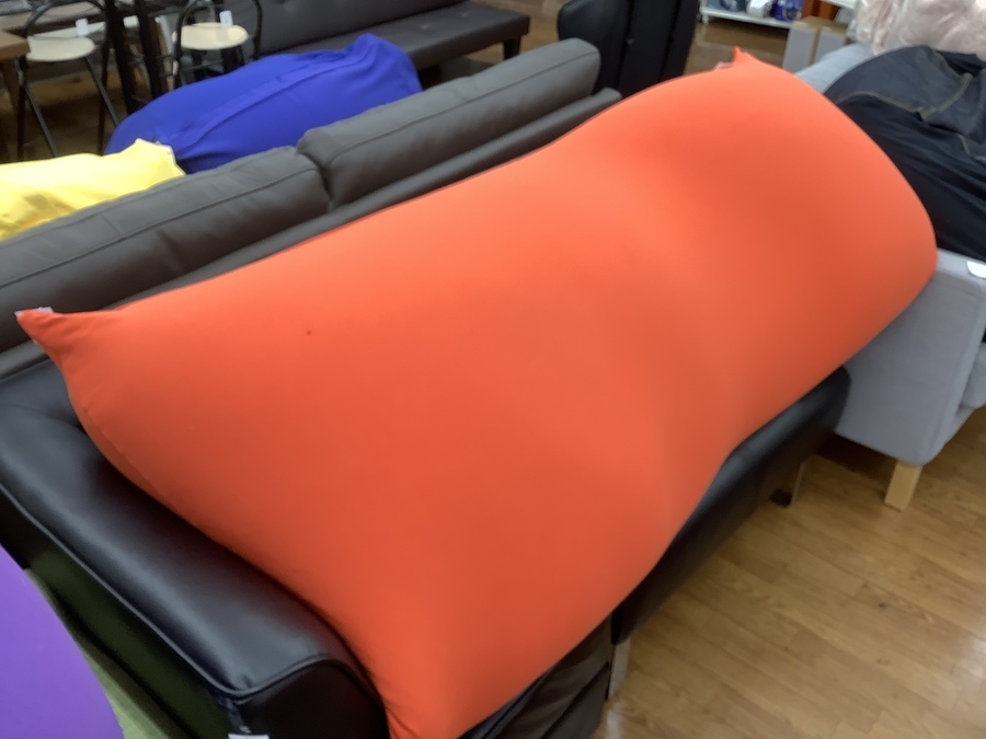 Yogibo（ヨギボー）の大型ビーズクッション【CT-6817】のご紹介