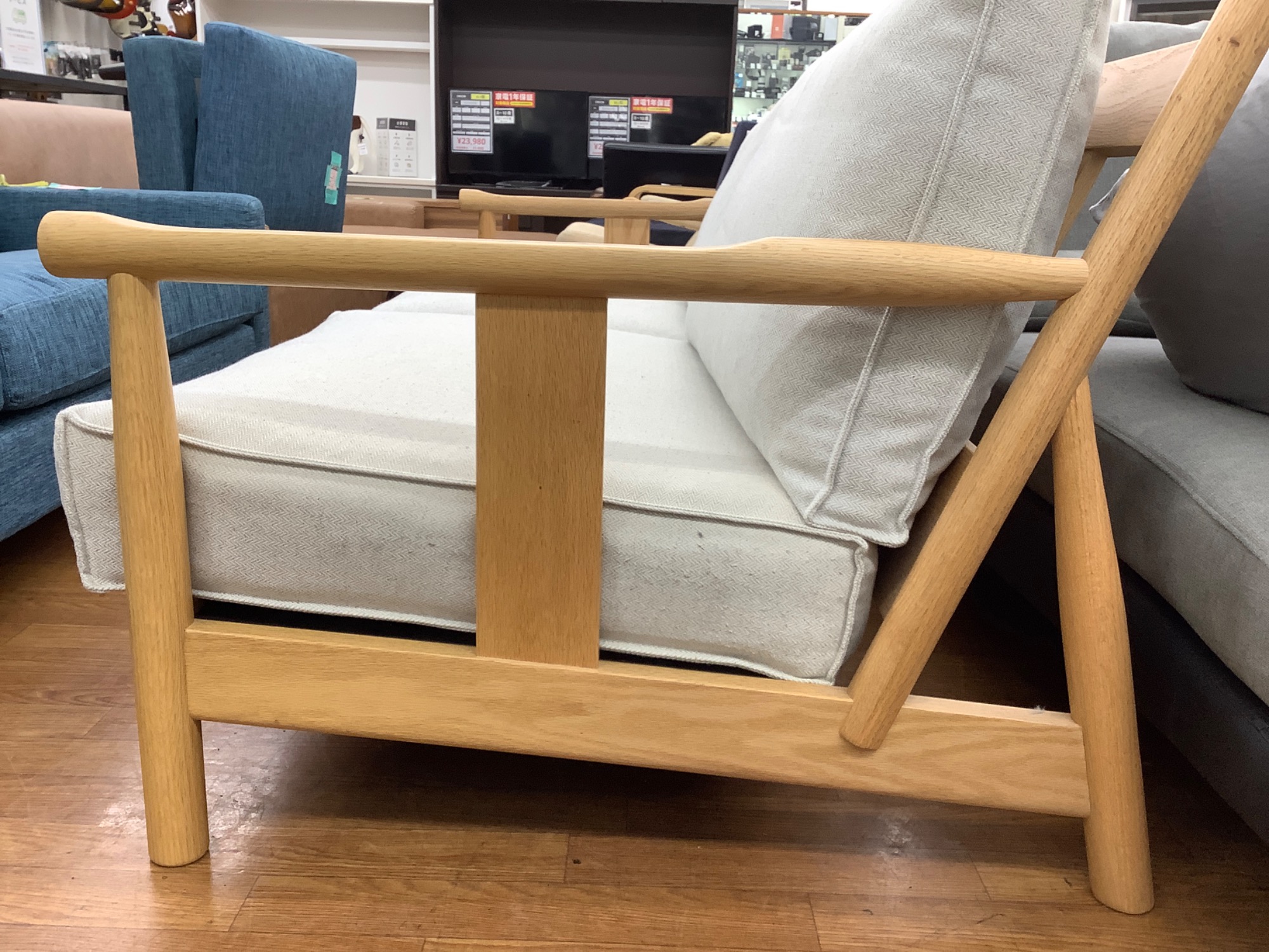 広々座れる♪】ACTUS（アクタス）よりLODGE 2.5人掛けソファが入荷致し