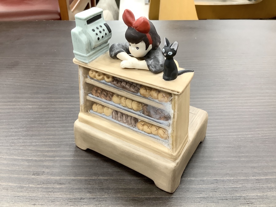 魔女の宅急便より キキのオルゴールフィギュアが入荷致しました