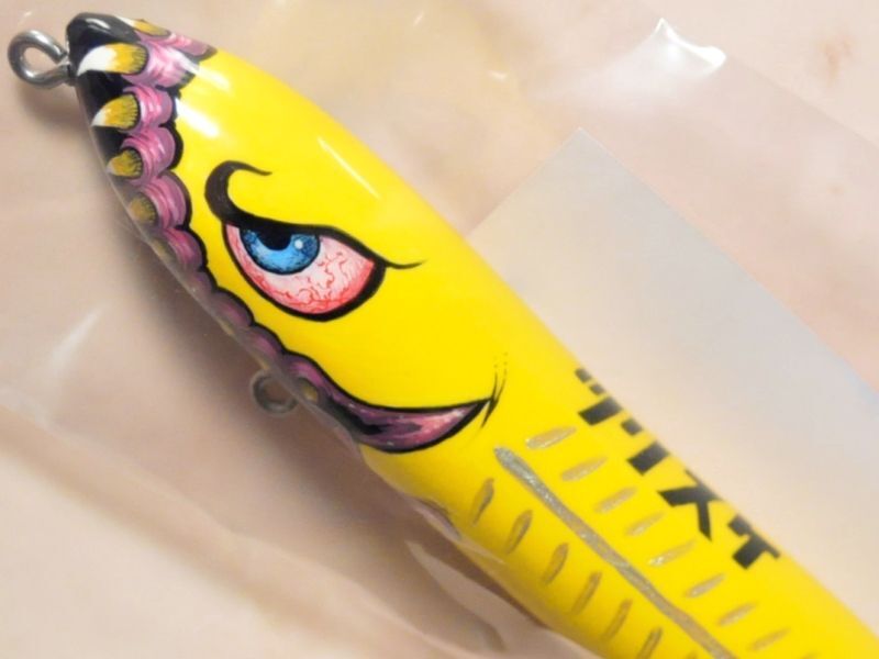 ハウリンウルフ ソリペン：釣り助オリジナル XRY 濃いめイエロー 充血