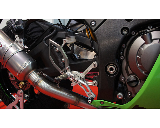 株式会社 松本エンジニアリング / ZX-10R(11-15) バックステップ SBKモデル