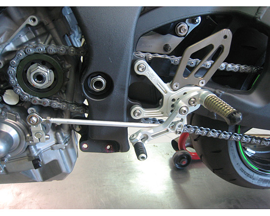 株式会社 松本エンジニアリング / ZX-10R(11-15) バックステップ SBKモデル