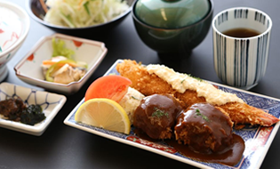 お昼のメニュー - う越新（うおしん）