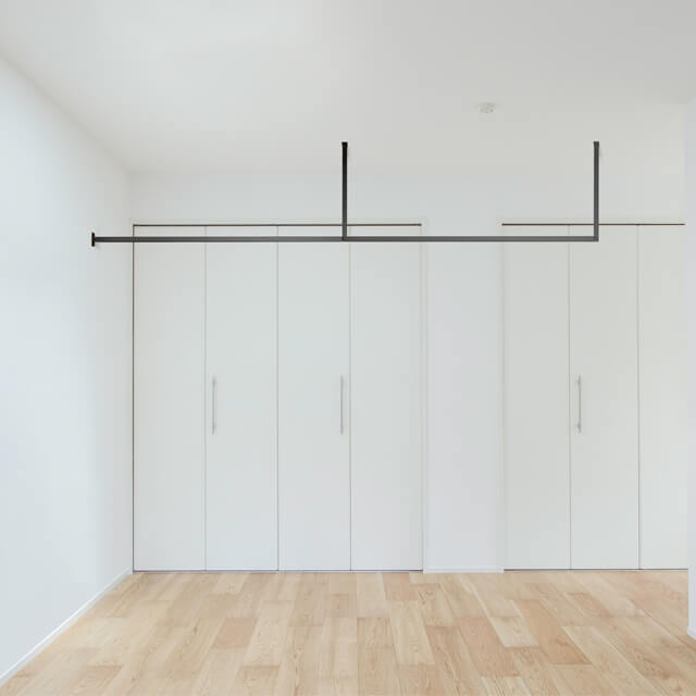 森田アルミ工業 E型-S KAC286E-BK ブラック天井付け物干し kacu 「カク」