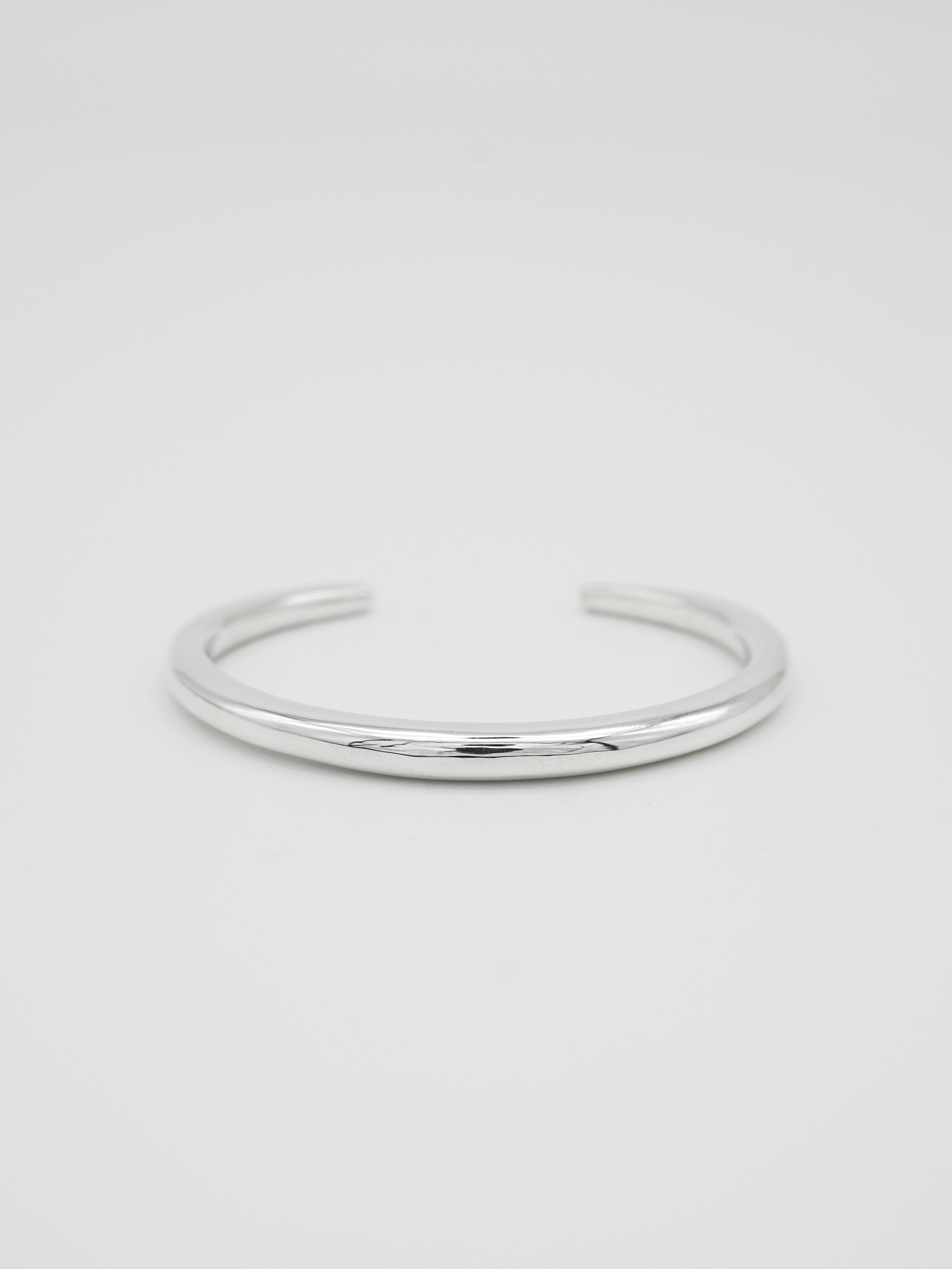 basic volume bangle silver – vebet jewelry
