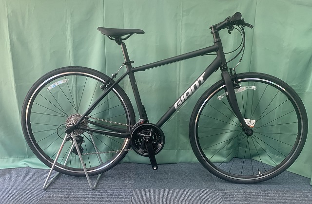 GIANT ESCAPE R3 700Cアルミ24速 470mm BLUEクロス GIANT ESCAPE R3