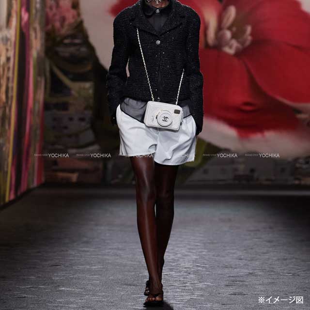 CHANEL シャネル ショルダーバッグ ココマーク マトラッセ カメラ