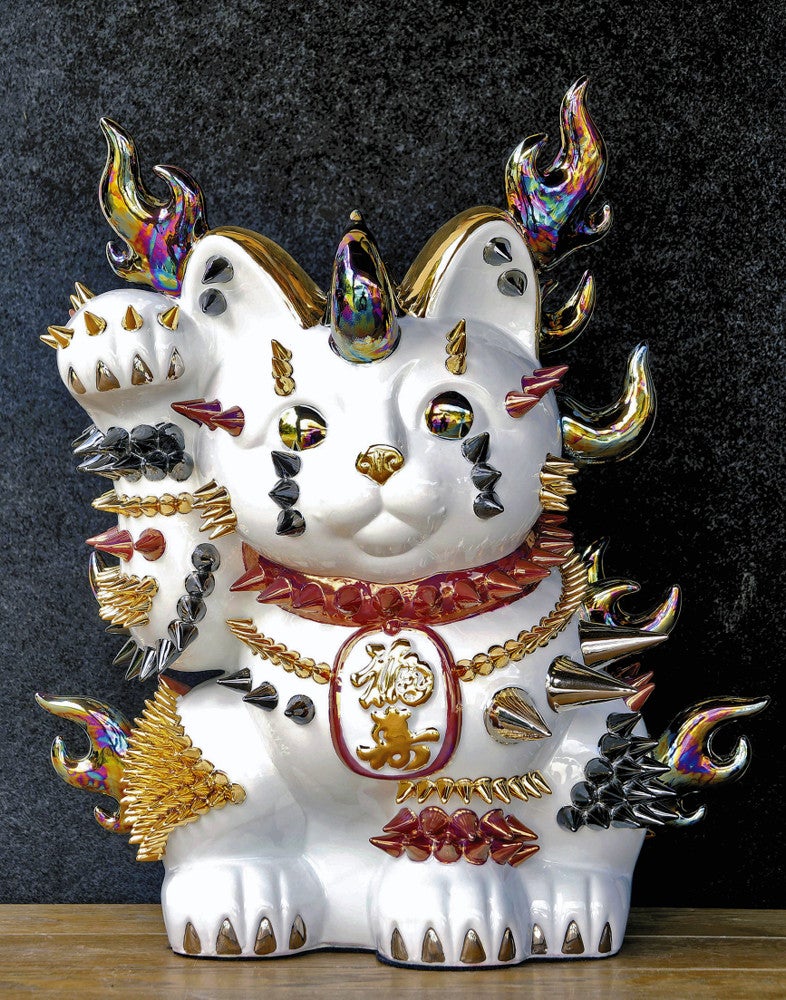 パンクロックを連想する招き猫、だが関連はない…陶芸家・古賀崇洋さん