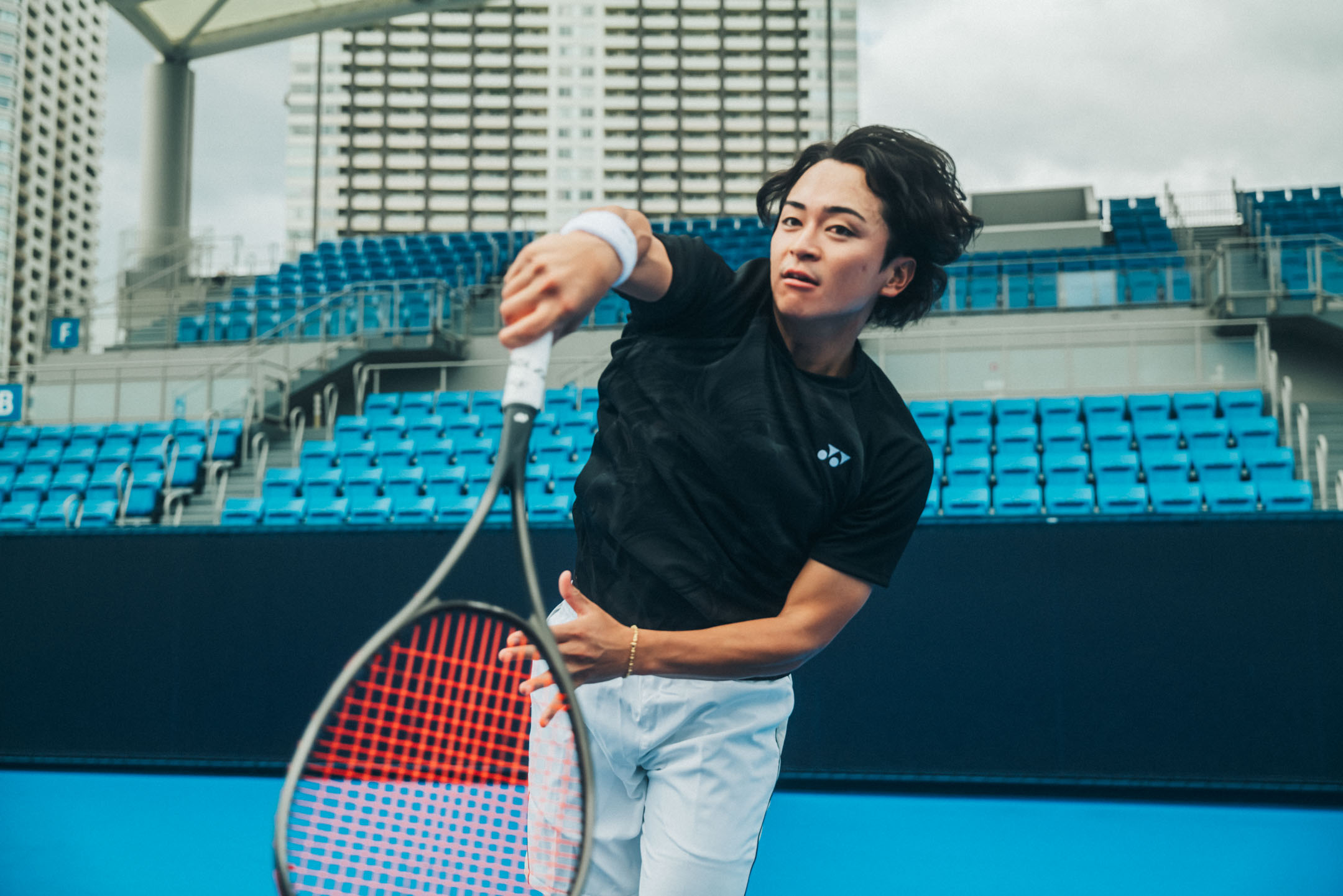 プロソフトテニスプレイヤー船水颯人共同開発「VOLTRAGE8S/8V」新