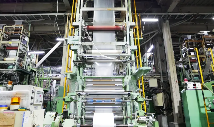 インフレーション成形によるフィルム押出成形なら吉野化成吉野化成株式会社