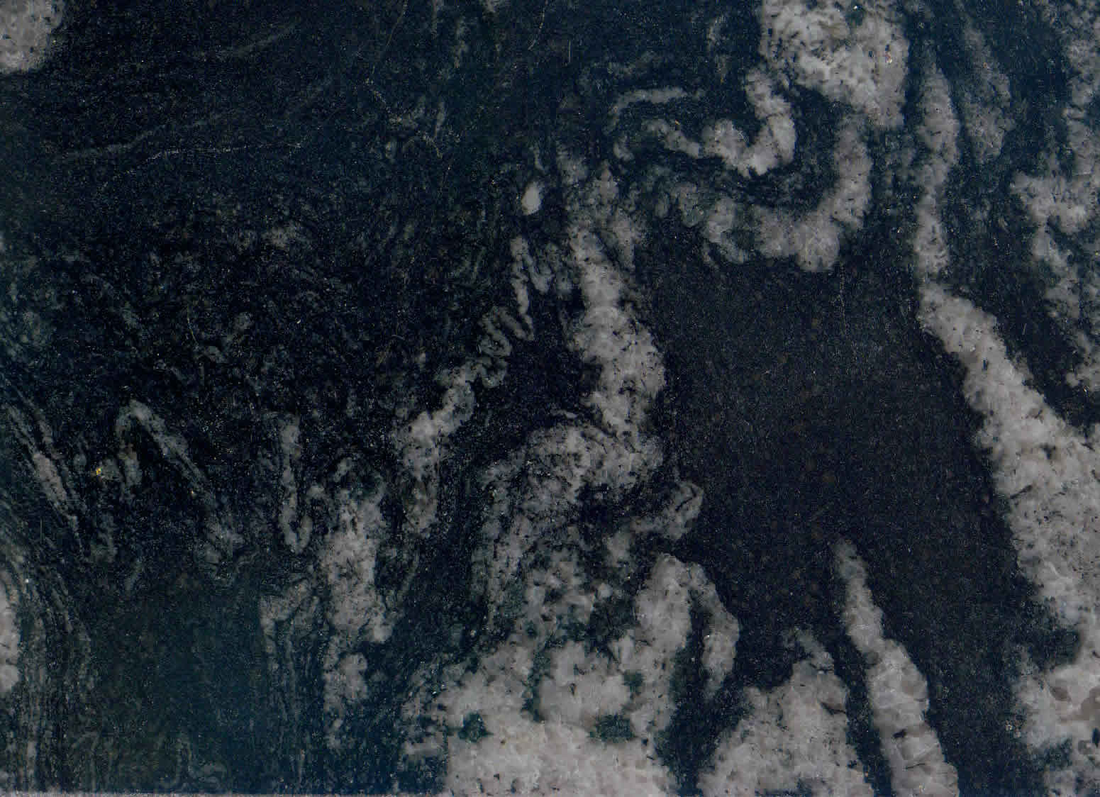 山形の水石 白黒模様 山形の水石 白黒模様 山形の水石 白黒模様