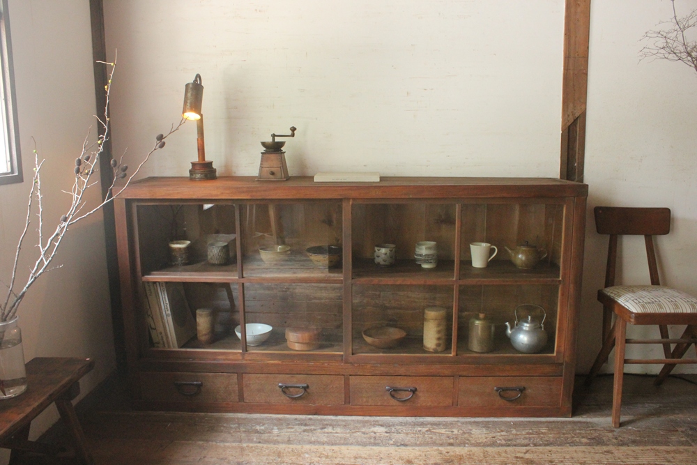 kinariさま専用 古い二段重ねのガラス戸棚 水屋箪笥 レトロ 食器棚