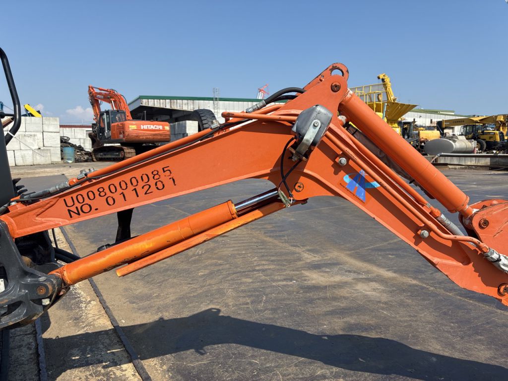 ZX8U-2-11201 (日立 / ミニショベル) の詳細情報 ｜ 中古建機の【やな