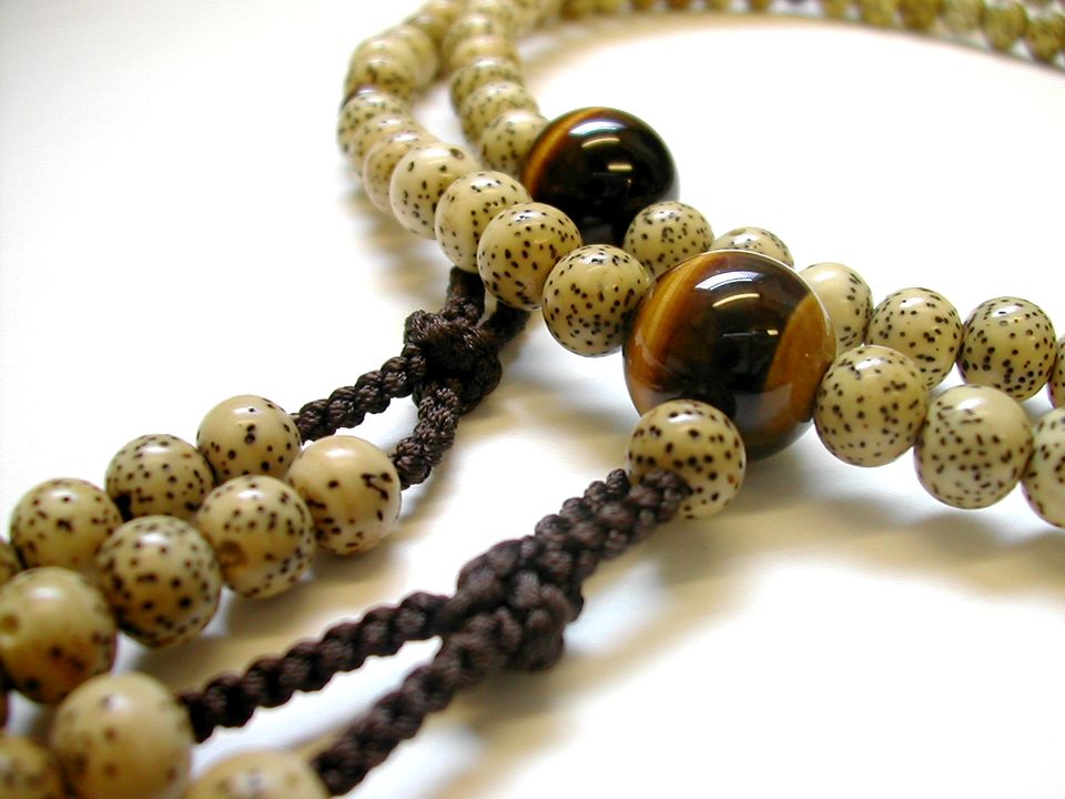 星月菩提樹尺二振分茶棒房瑪瑙仕立 お数珠の安田念珠店へ｜総本山