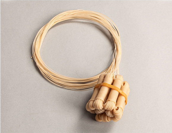 韓国弦楽器 カヤグム高級シルク(12弦セット) 舞踊用品 夢市場本店