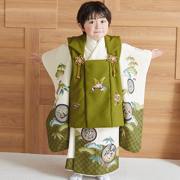 七五三 ◇薄黄緑色系 兜◇2～3歳男の子着物・羽織・袴セット6045【中古