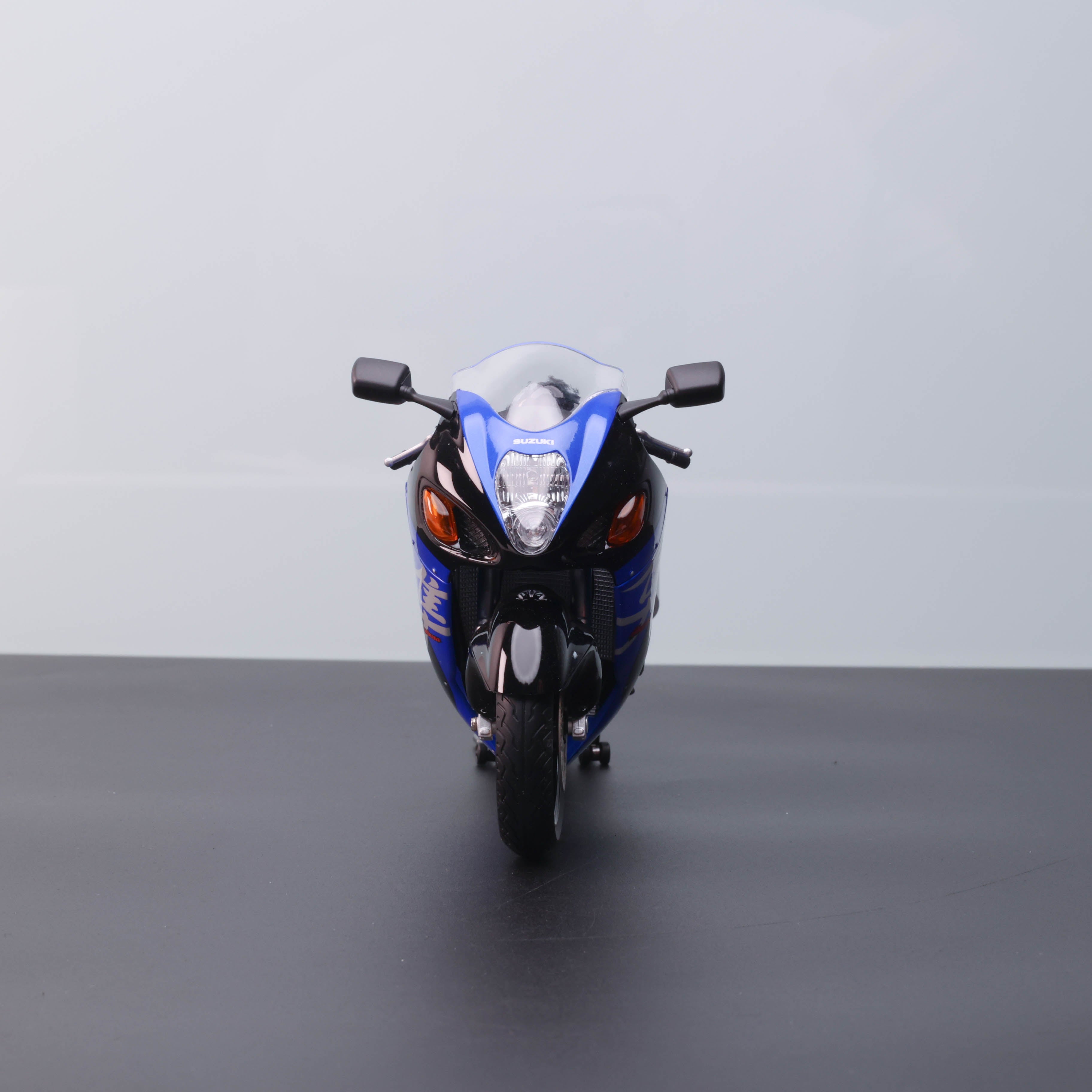 LCD Models 1:12 Suzuki GSX-1300R Hayabusa – Alloy Motorcycle Model