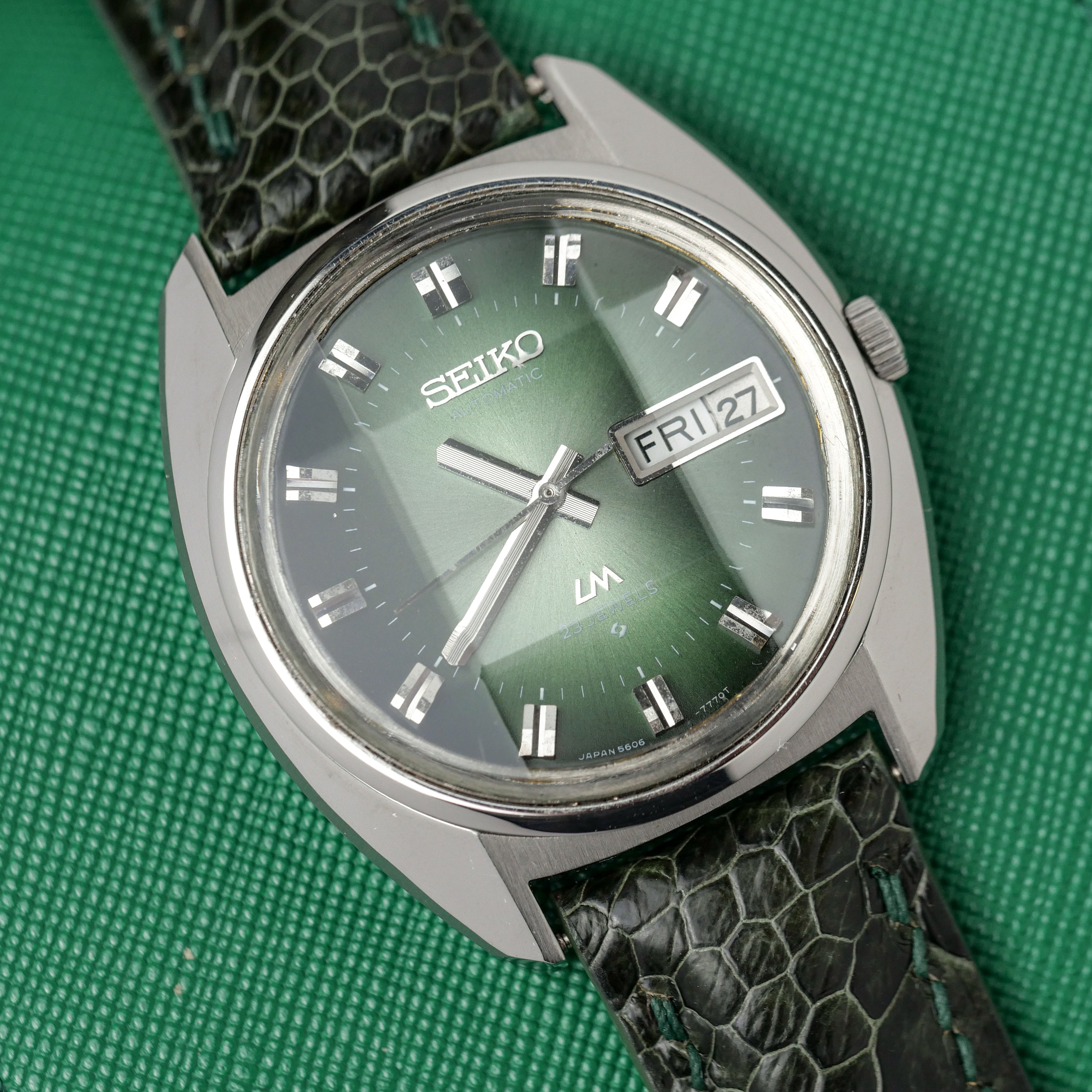 SEIKO LORD MATIC LM DAY-DATE FACETED CRYSTAL GREEN DIAL AUTOMATIC