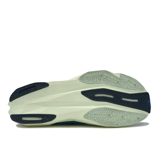 2024年モデルニューバランスのランニングシューズ入荷しました