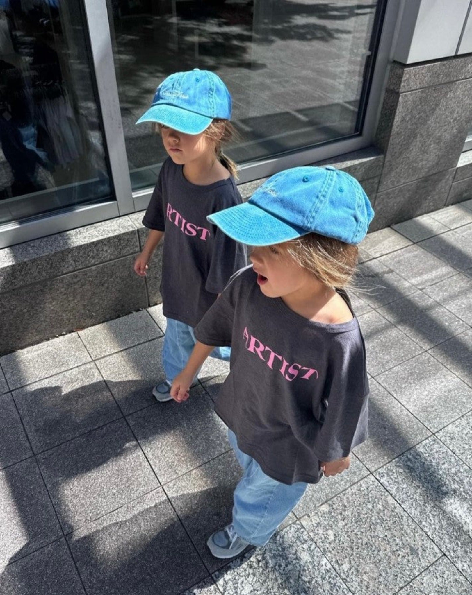 artist tee | charcoal + pink pop print – ZIGGY ZAZA