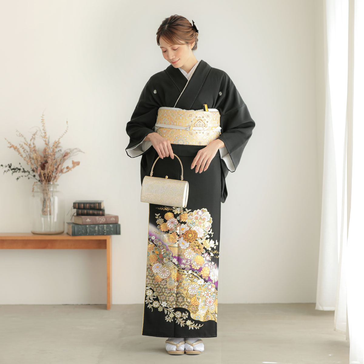 黒留袖：T399 桂由美 紫 道長取りに翔鶴と花籠| 黒留袖レンタル