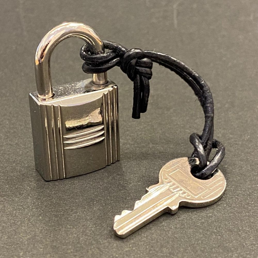 エルメス/カデナ・鍵1本/110/シルバーカラーの高価買取【リサイクル