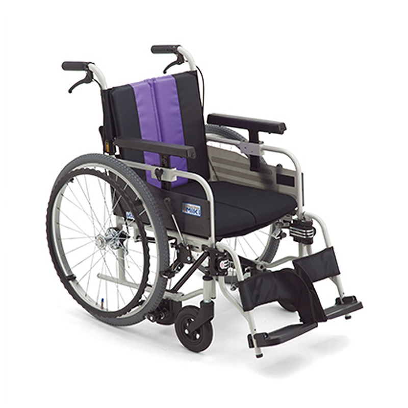 とまっティシリーズ 自走車椅子MBY-41BSW(低座面・スイングアウト