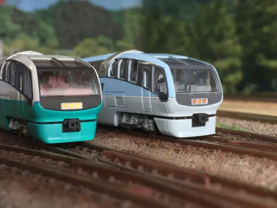 251系「スーパービュー踊り子 」新塗装（SVO) 入線です。KATO 10-1411