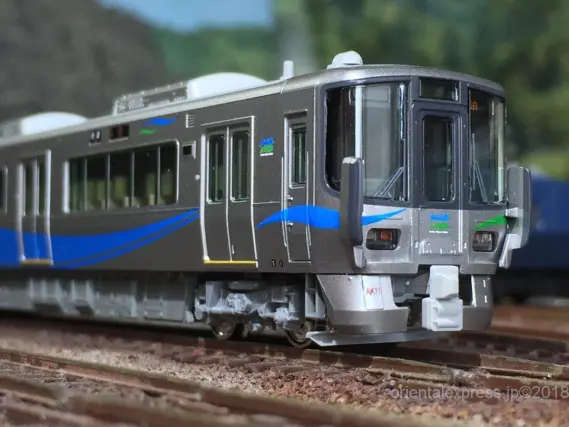 KATO あいの風とやま鉄道521系の入線です。10-1437 | NGaugeJP - 横濱