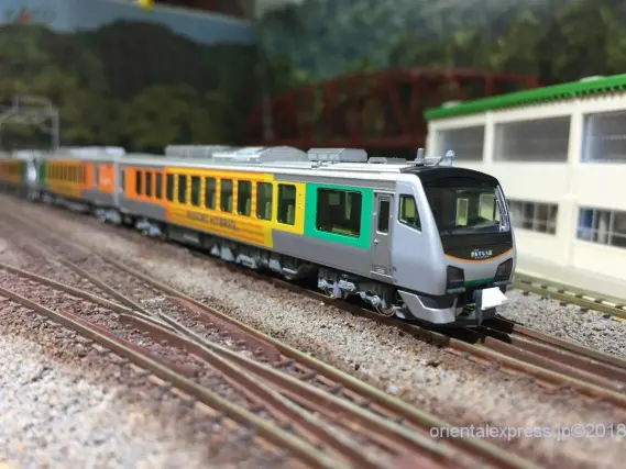 HB-E300系「リゾートあすなろ」を弄る。KATO 10-1369 2両セット