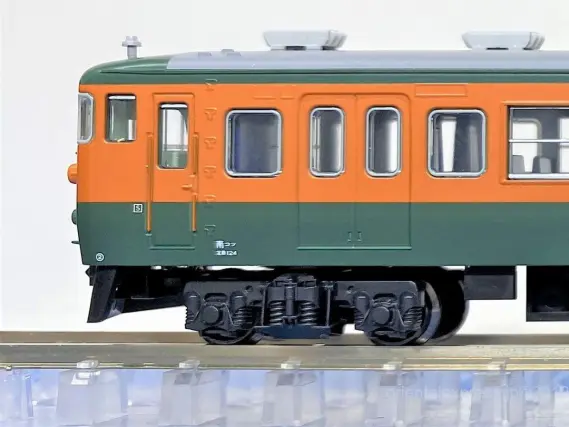 113系湘南色 4両付属編成が入線しました。KATO 10-1588 | NGaugeJP