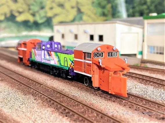 DE15-1535号機 富良野・美瑛ノロッコ号牽引機が入線しました。MICROACE