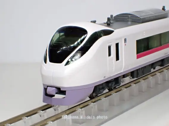 E657系「ひたち・ときわ」が入線しました。KATO 10-1639 / 10-1640