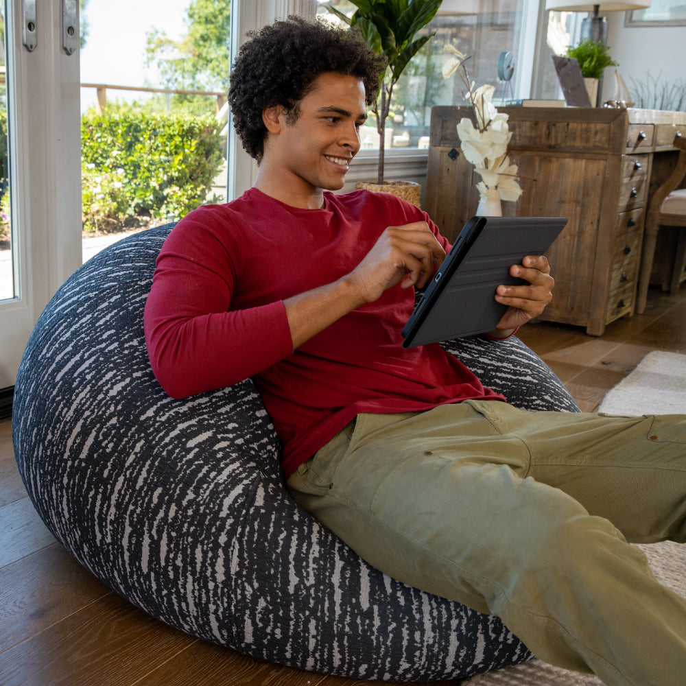 公式】優雅で美しい、上品なファブリック。Luxe | Yogibo公式