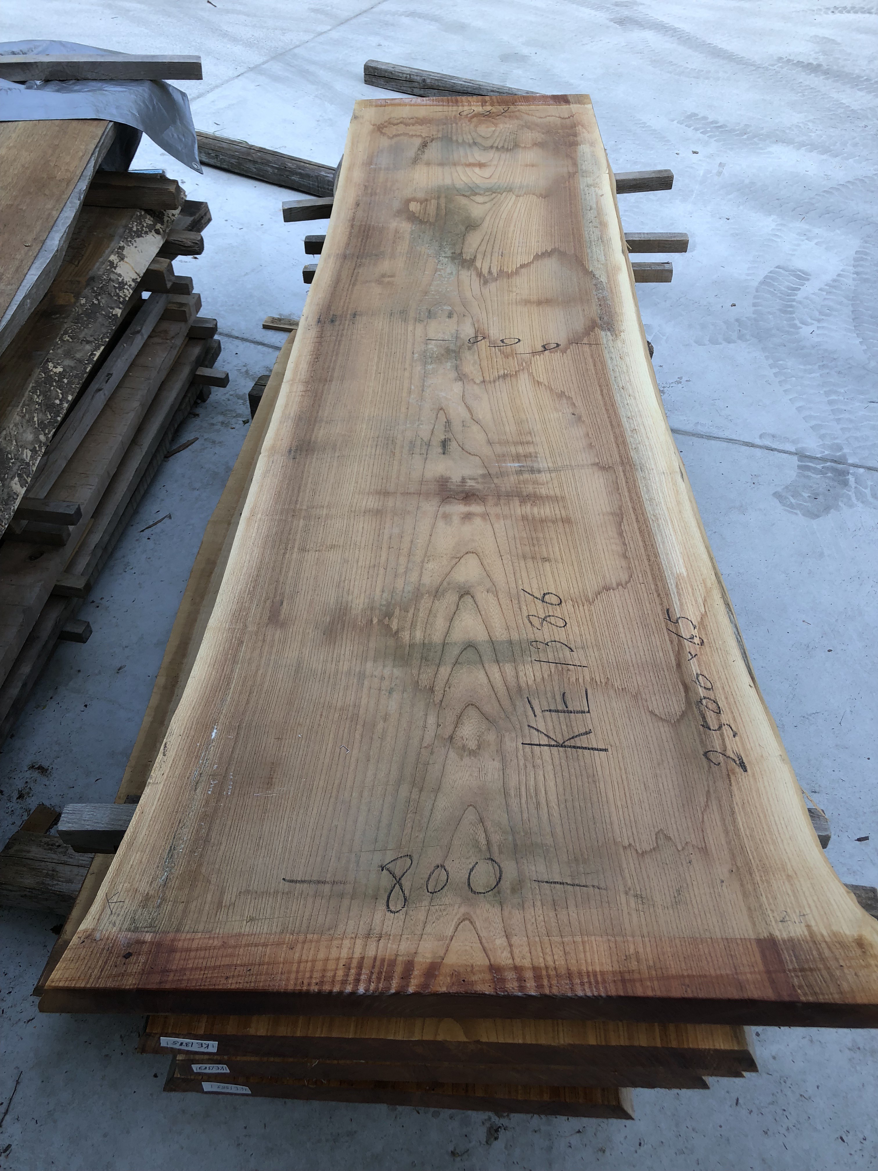 欅一枚板Ke1386 | 一枚板テーブルと無垢カウンター販売のグリーン