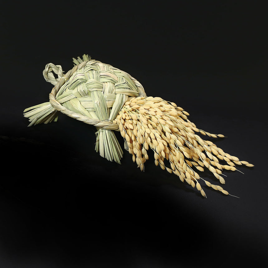 藁 亀の形 正月飾り しめ飾りと干支鈴 入荷しました | “民芸の