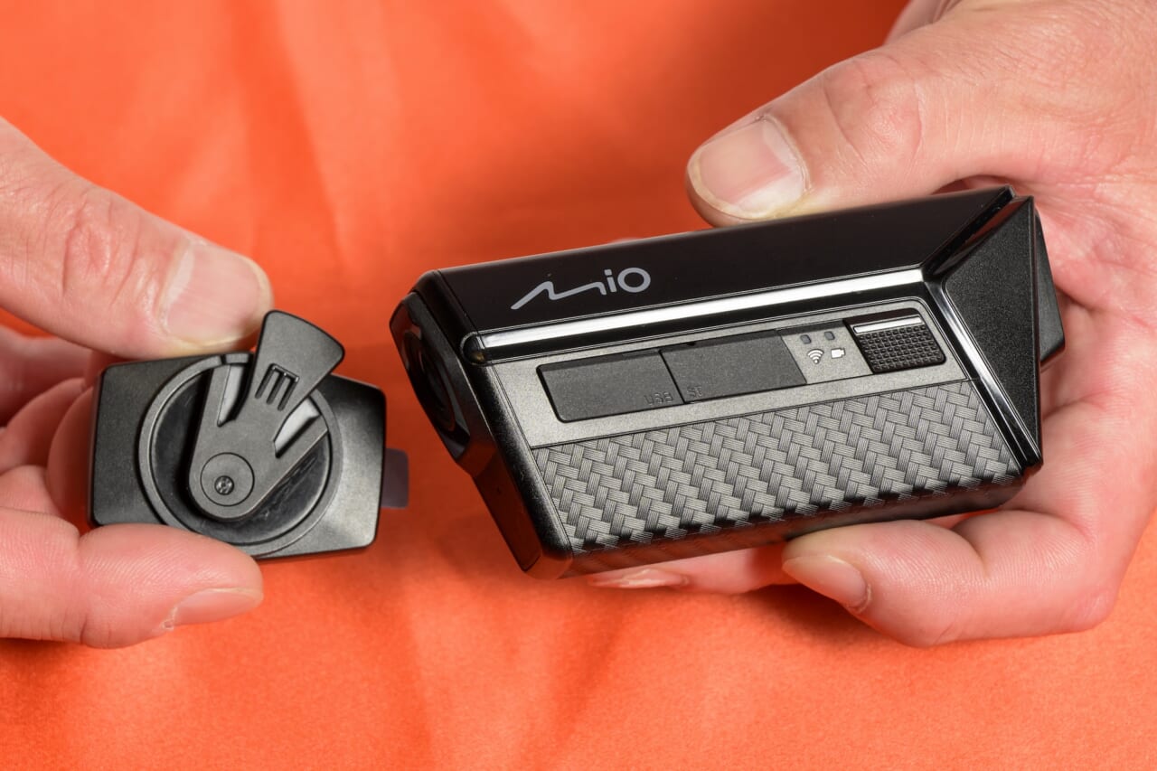 デイトナMioシリーズにヘルメット装着型ドラレコ登場! 『MiVue MP30GPS